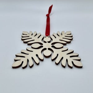 Ornament - Hawaiian Quilt Block - Ulu