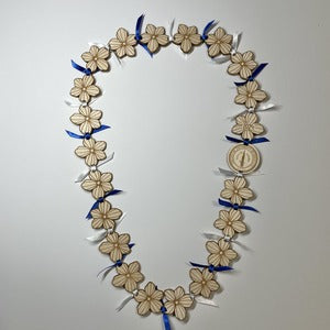 Lei with Wood Stripped Flowers - Two Colors