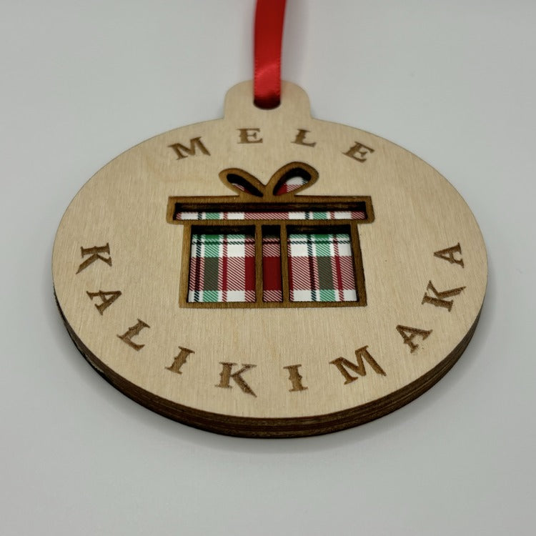 Ornament - Layered, Cutout - “Mele Kalikimaka” - Present, Plaid