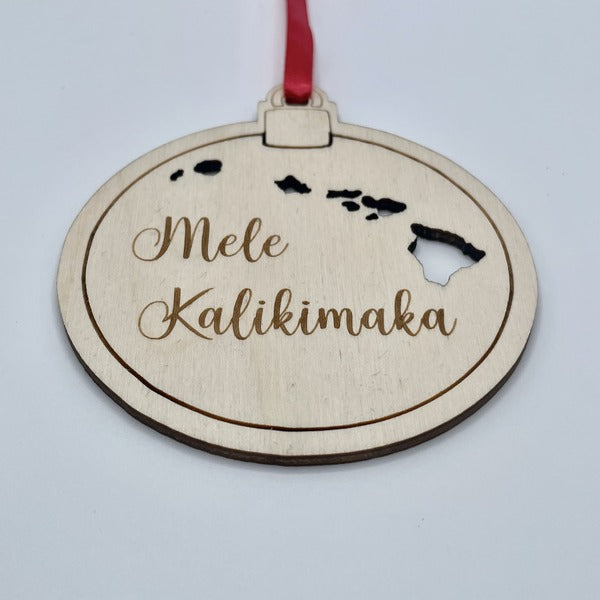 Ornament - “Mele Kalikimaka” with Hawaiian Islands Cutout