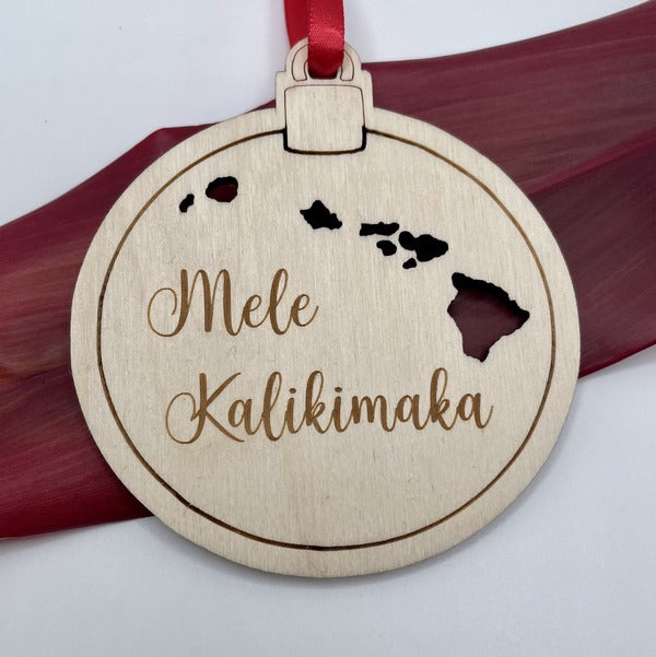 Ornament - “Mele Kalikimaka” with Hawaiian Islands Cutout